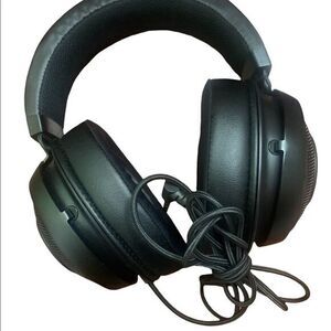 Razer Over-Ear Gaming Headset w/ Microphone • Mint Condition